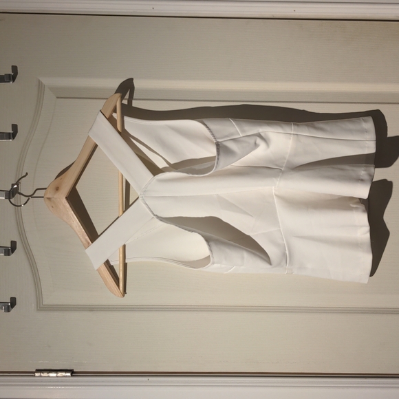 Dynamite - White peplum Blouse - Picture 2 of 3